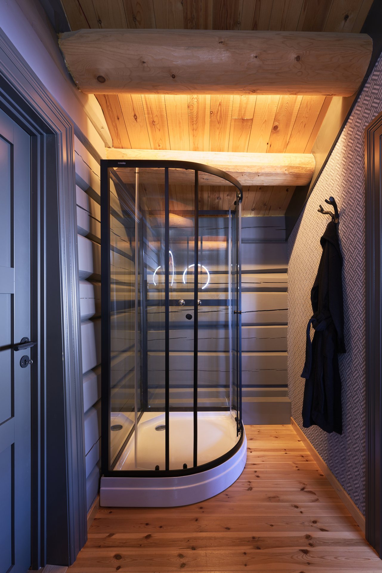 EVENTYRLIG VINGELEN 0901